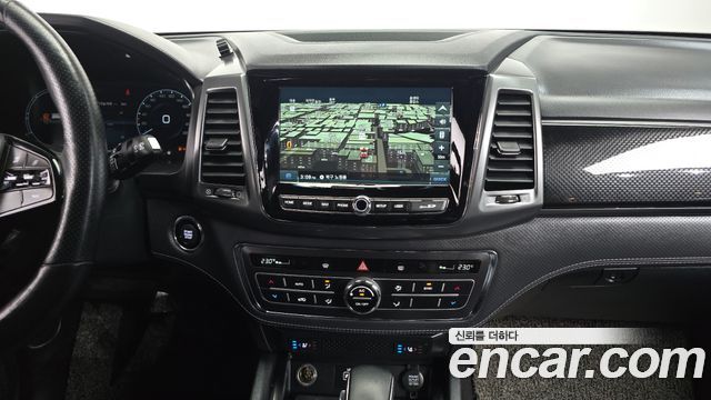 KG Mobility (SsangYong) Rexton Sports Khan Diesel 2.2 4WD Prestige 2022 — фото 13