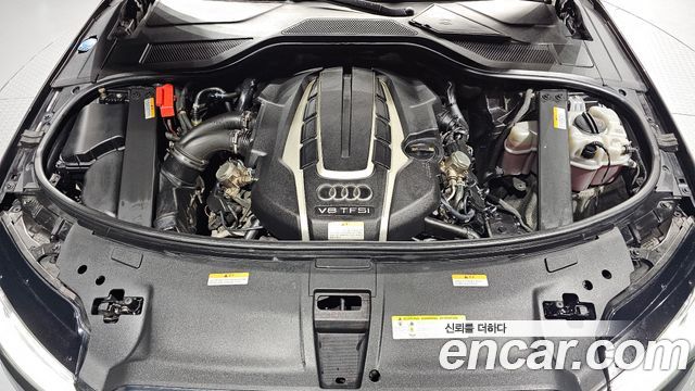 Audi A8 60 TFSI Quattro LWB D4 2015 — фото 6