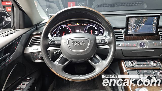 Audi A8 60 TFSI Quattro LWB D4 2015 — фото 13