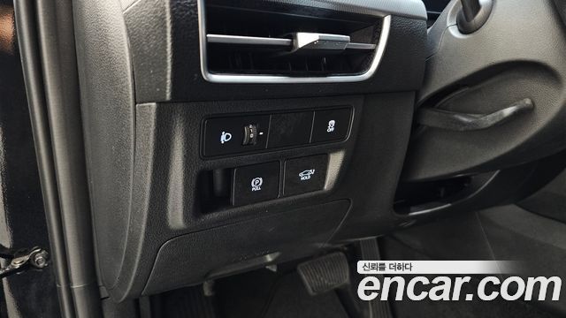 Hyundai Sonata The Edge (DN8) 2.0 LPG(Rent) Business 2 2024 — фото 19