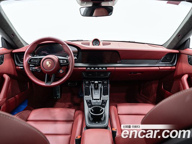 Porsche 911 (992) Carrera 4 GTS 2025 — фото 7