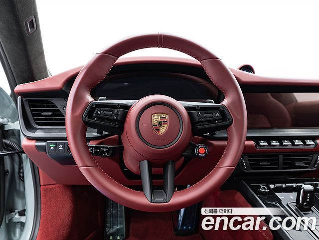 Porsche 911 (992) Carrera 4 GTS 2025 — фото 22