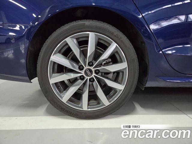 Audi A4 (B9) 40 TFSI Premium 2023 — фото 5