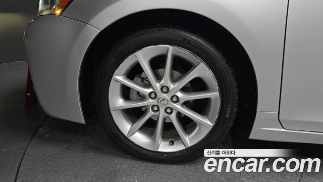 Lexus CT200h 1.8 Compact Luxury ZWA10 2012 — фото 5