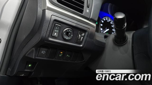 Lexus CT200h 1.8 Compact Luxury ZWA10 2012 — фото 16