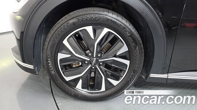 Kia EV6 Long Range Air 2022 — фото 5