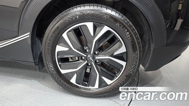 Kia EV6 Long Range Air 2022 — фото 21