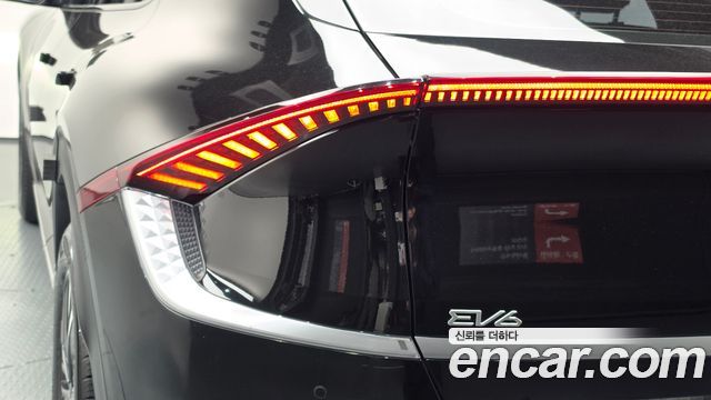 Kia EV6 Long Range Air 2022 — фото 23