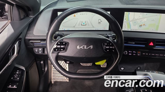 Kia EV6 GT 4WD 2023 — фото 13
