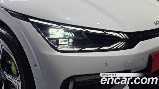 Kia EV6 GT 4WD 2023 — фото 22