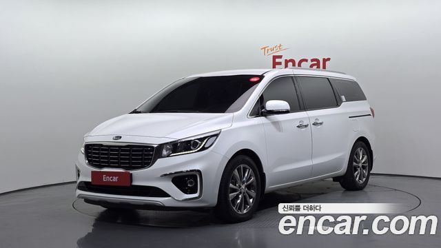 Kia Carnival Gasoline 9-Seater Prestige