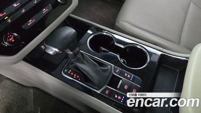 Kia Carnival Gasoline 9-Seater Prestige 2020 — фото 9