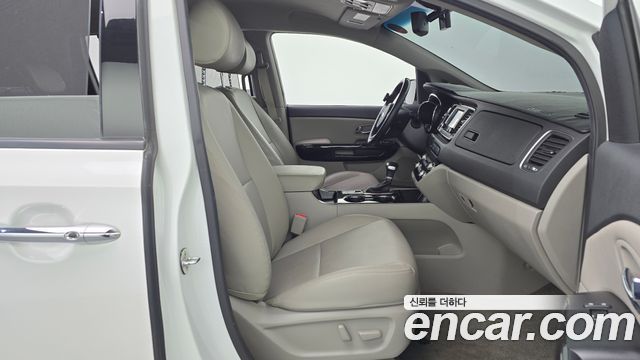 Kia Carnival Gasoline 9-Seater Prestige 2020 — фото 26