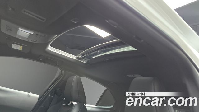 Lexus UX250h 2.0 F-Sport 2WD 2020 — фото 20