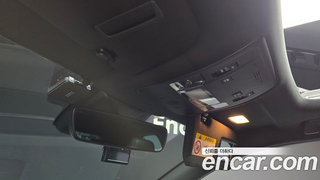 Lexus UX250h 2.0 F-Sport 2WD 2020 — фото 28
