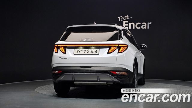 Hyundai Tucson Hybrid (NX4) Inspiration 2WD 2023 — фото 4