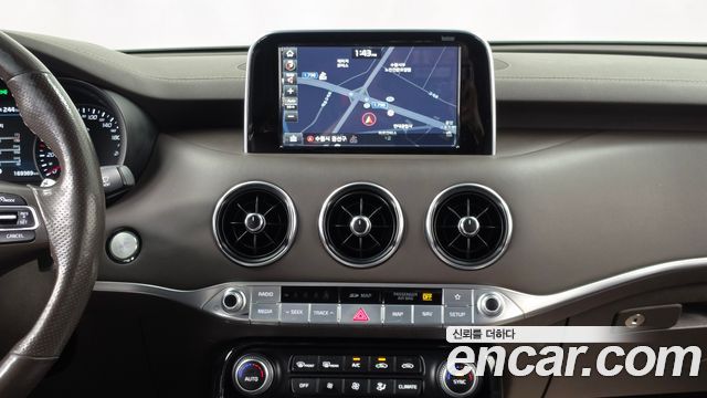 Kia Stinger 3.3 Turbo AWD GT 2018 — фото 14