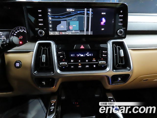 Kia Sorento (IV) Diesel 2.2 4WD Prestige 2023 — фото 16