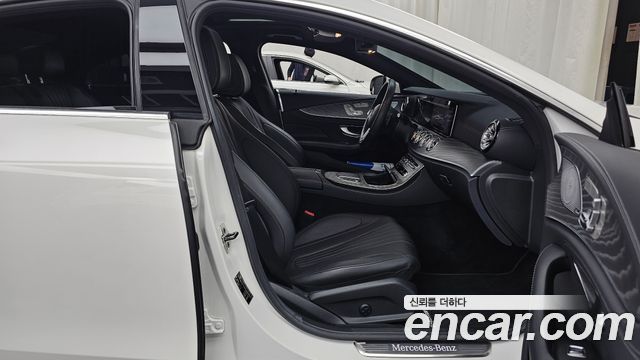 Mercedes-Benz CLS-Class (C257) CLS450 4MATIC AMG Line 2021 — фото 32