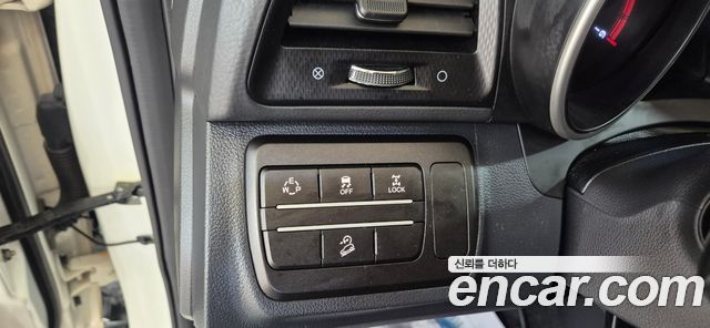 KG Mobility (SsangYong) Tivoli Air Diesel IX 2WD 2019 — фото 18