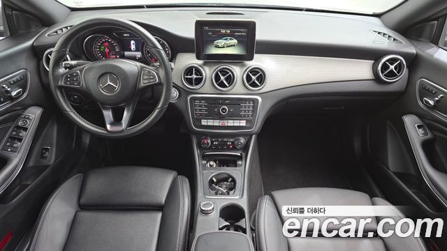 Mercedes-Benz CLA-Class (C117) CLA250 4MATIC 2018 — фото 7