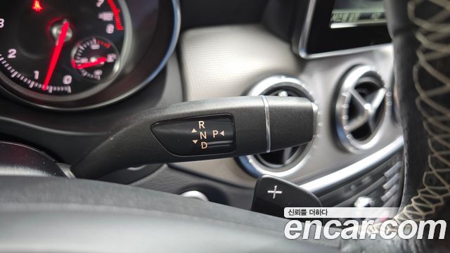 Mercedes-Benz CLA-Class (C117) CLA250 4MATIC 2018 — фото 9