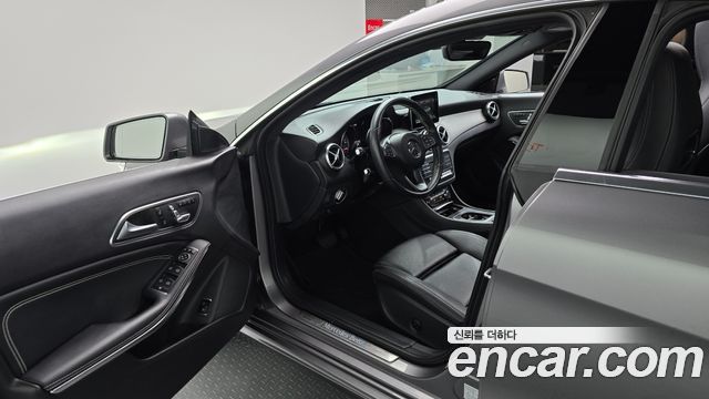 Mercedes-Benz CLA-Class (C117) CLA250 4MATIC 2018 — фото 10
