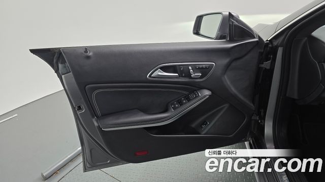 Mercedes-Benz CLA-Class (C117) CLA250 4MATIC 2018 — фото 24