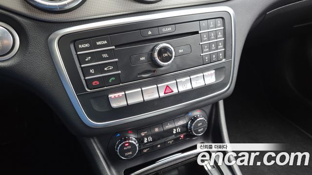 Mercedes-Benz CLA-Class (C117) CLA250 4MATIC 2018 — фото 28