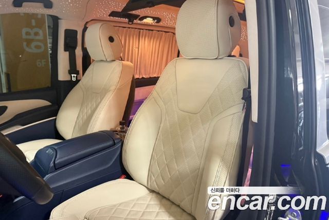 Mercedes-Benz V-Class V220 CDI W447 2023 — фото 9