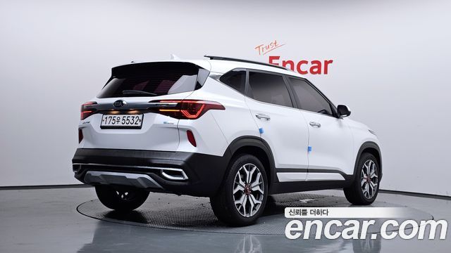 Kia Seltos Diesel 1.6 2WD Noblesse 2020 — фото 2
