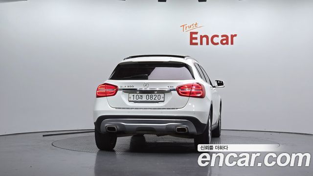 Mercedes-Benz GLA-Class (X156) GLA200 CDI 2015 — фото 4