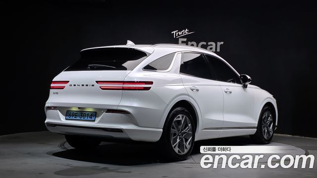 Genesis Electrified (GV70) e-AWD 2022 — фото 2