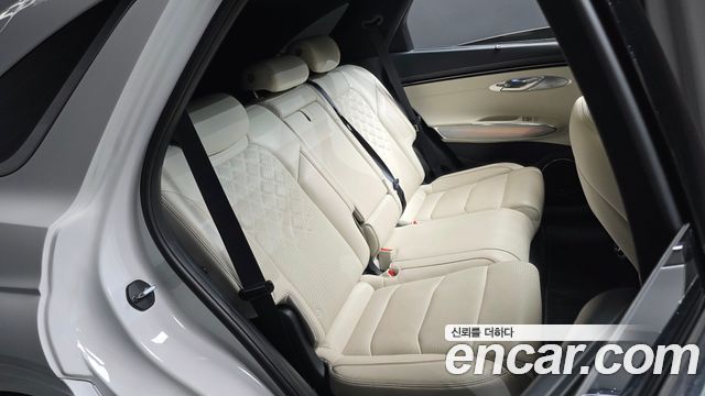 Genesis Electrified (GV70) e-AWD 2022 — фото 11