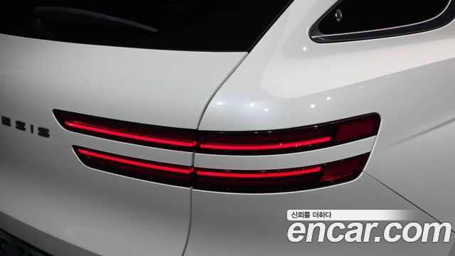 Genesis Electrified (GV70) e-AWD 2022 — фото 23