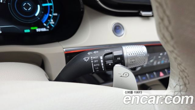 Genesis Electrified (GV70) e-AWD 2022 — фото 28