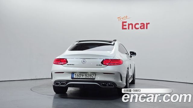 Mercedes-Benz C-Class (W205) C200 Coupe 2017 — фото 4