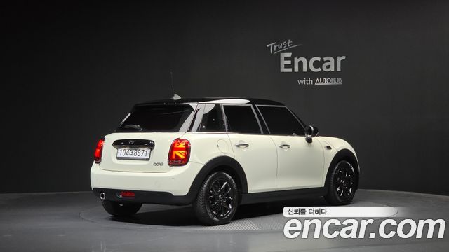 MINI Cooper 5Door HIGH 3rd 2020 — фото 2