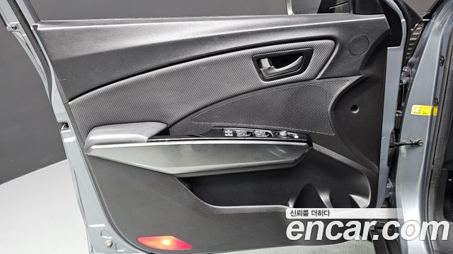 KG Mobility (SsangYong) Very New Tivoli Gasoline 1.5 2WD V3 2021 — фото 24