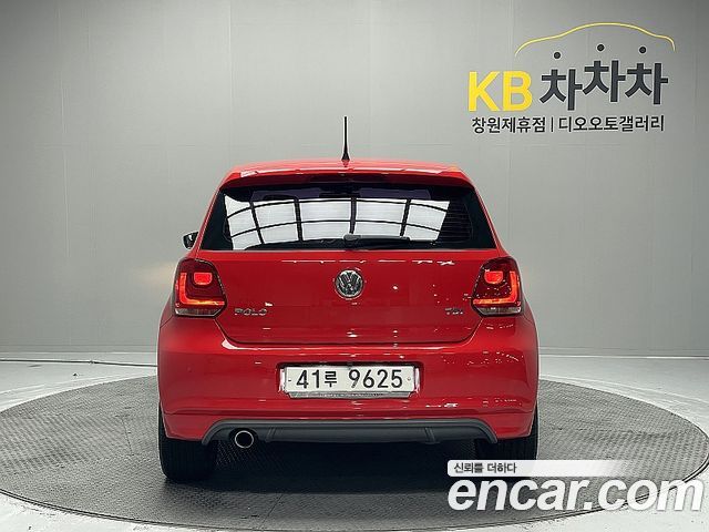 Volkswagen Polo 1.6 TDI R-Line 5th 2014 — фото 4