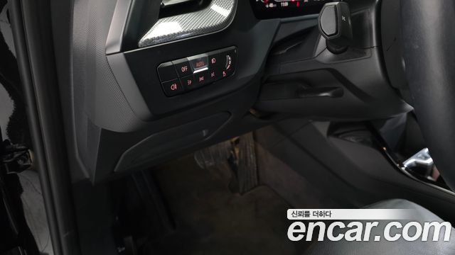 BMW 1 Series (F40) 120i Advantage 2022 — фото 14