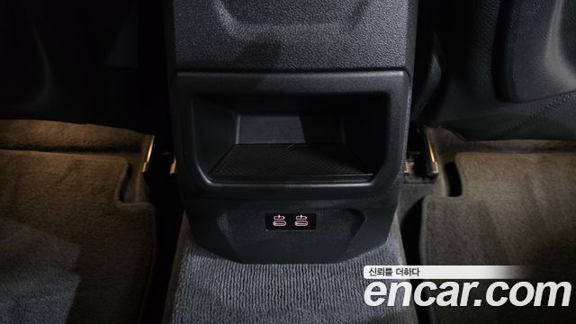 BMW 1 Series (F40) 120i Advantage 2022 — фото 31