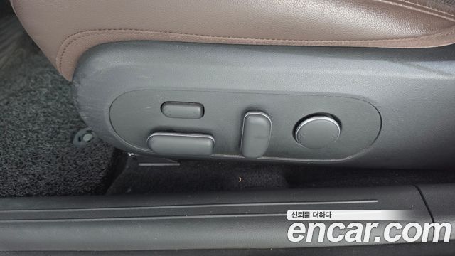 Hyundai Ioniq 6 Long Range AWD Exclusive + 2023 — фото 31