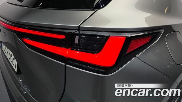 Lexus NX450h+ (II) Premium 2024 — фото 23