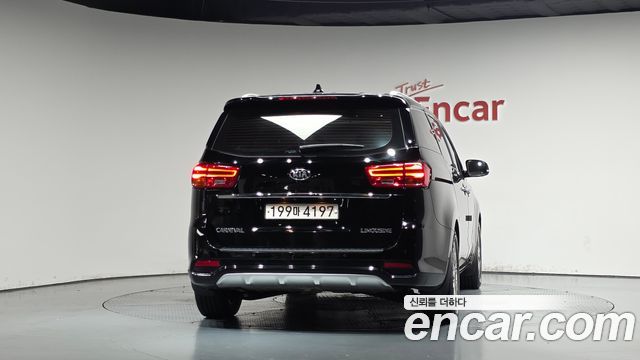 Kia Carnival Gasoline 7-Seater Limousine President 2020 — фото 4