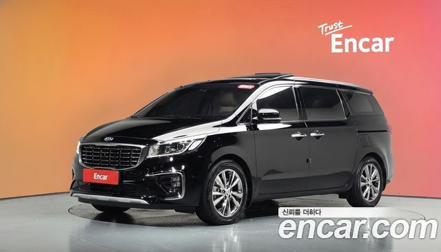 Kia Carnival Gasoline 7-Seater Limousine President