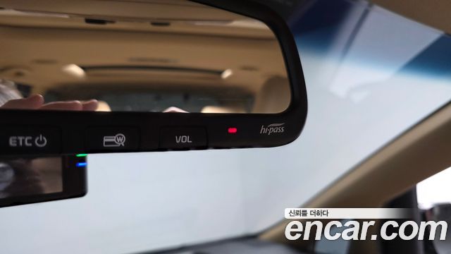 Kia Carnival Gasoline 7-Seater Limousine President 2020 — фото 37