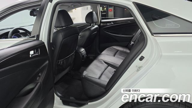 Hyundai Sonata (YF) Y20 Luxury 2012 — фото 11