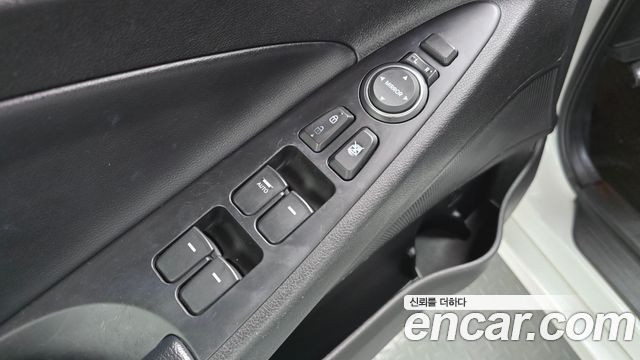 Hyundai Sonata (YF) Y20 Luxury 2012 — фото 20