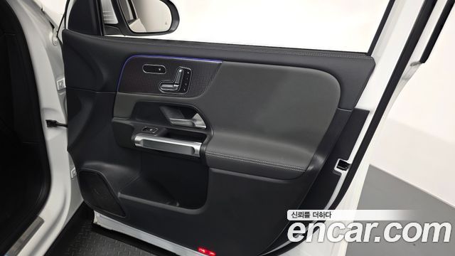 Mercedes-Benz EQB (X243) EQB300 4MATIC Electric Art 2024 — фото 24